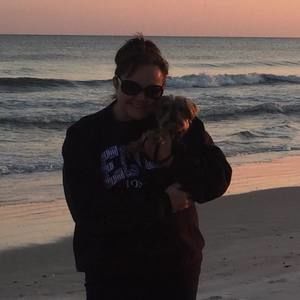 Meet your Posher, Kelly